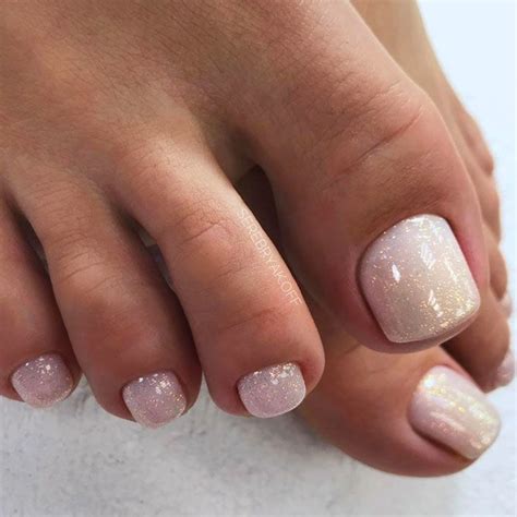 Amazing Toe Nail Colors To Choose For Next Season Simple Toe
