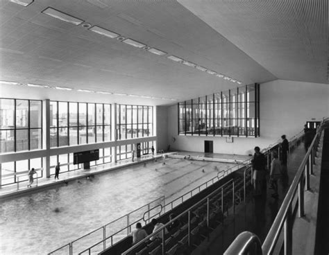 Public Swimming Pool And Library Fulwell Cross Barkingside London The Pool Hall Seen From