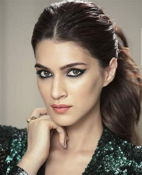 Inspire Your Makeup Ideas With Kriti Sanon Have A Look At The Hottest Makeup Looks Of Kriti