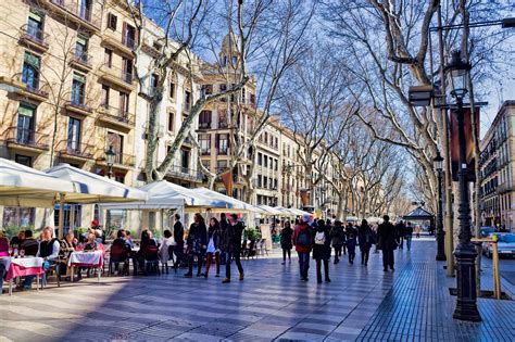 Las Ramblas In Barcelona Walk And Shop The Heart Of The City Centre