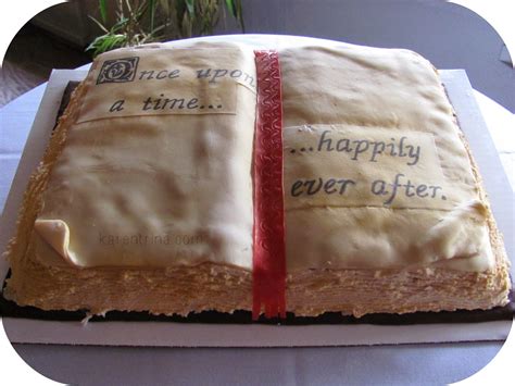 All types of books made of cake! KarenTrina Childress : FAMILY FAVORITES FRIDAY: Open Book Cake