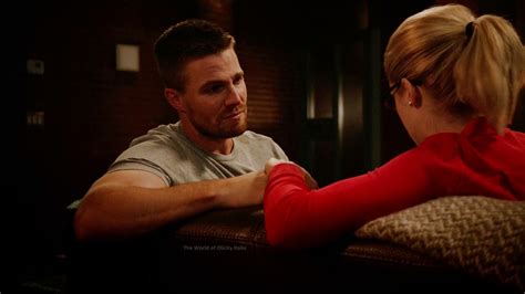 Oliver And Felicity Arrow Photo 39083447 Fanpop