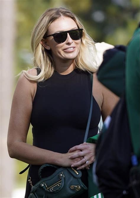 dustin johnson s wife paulina gretzky checks in from bikini town