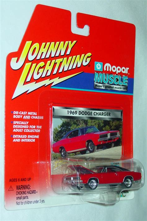 Johnny Lightning Mopar Muscle 69 Dodge Charger Dark Pink