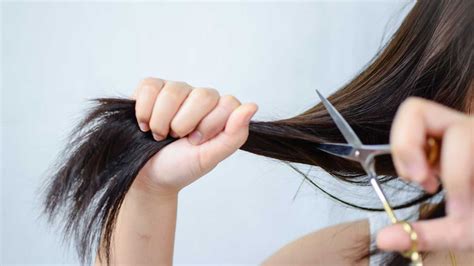 How To Cut Your Own Hair At Home During Lockdown Experts Share Top