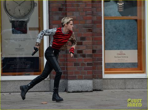 Full Sized Photo Of Kristen Stewart Films Charlies Angels Action Scene