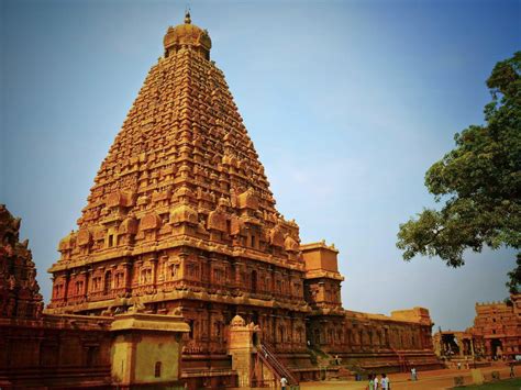 Brihadeshwara Temple In Thanjavur India Constructed Thousands Of