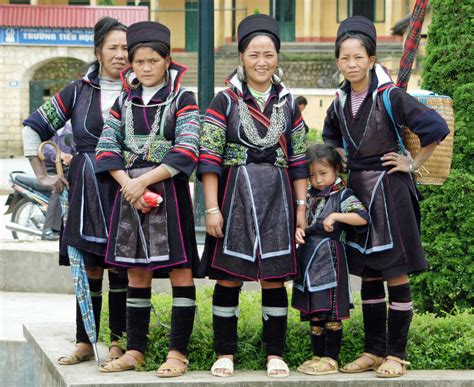 Hmong Hmong Cosumnes River College A Collection Of Past Present And Future Things Of Our