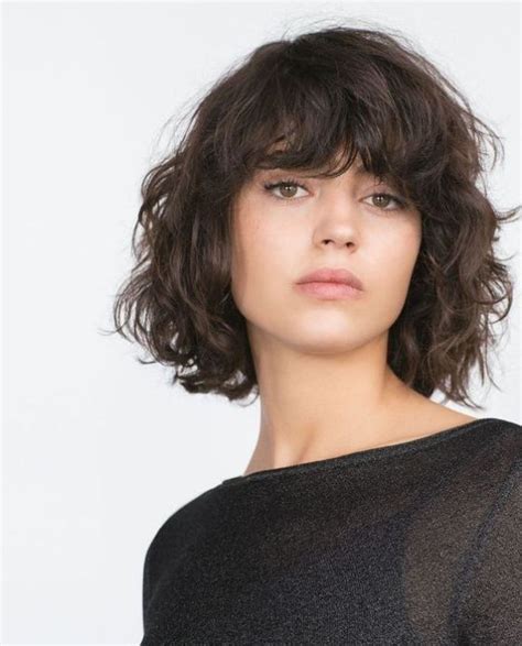 The Haircuts For Frizzy Hair That Will Help Ease The Problem