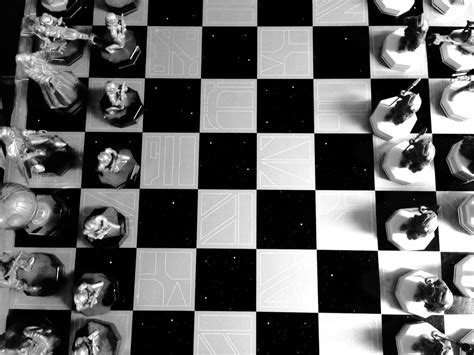 Beautiful Danbury Mint Star Wars Chess Set Buy It On Our Website