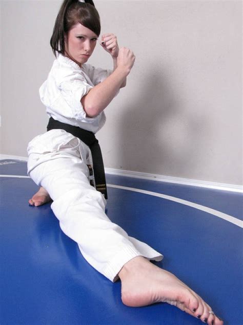 Pin By Iogi Jo On Martial Arts Martial Arts Women Female Martial Artists Martial Arts Workout