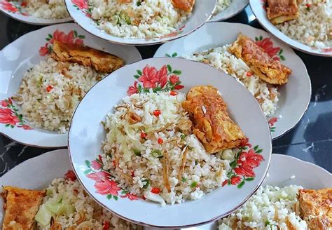 Resep ikan teri medan telor ceplok masak habang. Resep Membuat Nasi Goreng Kampung Ikan Teri, Sedap! : Okezone Lifestyle