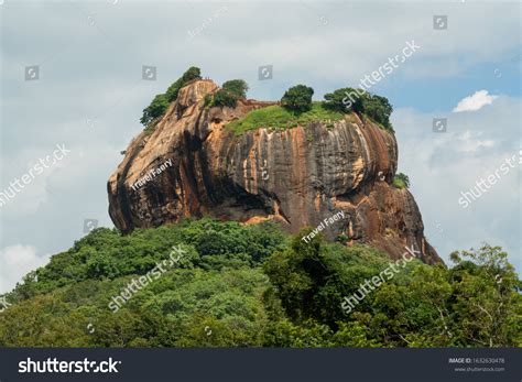 Sigiriya Lion Rock Sinhala Ancient Rock Stock Photo 1632630478