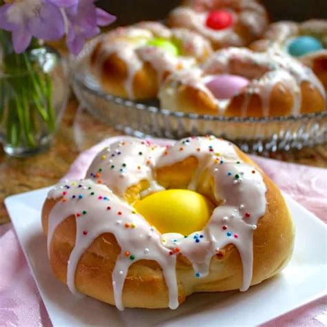 We're thinking an easter picnic would be a great way to get together with those. Individual Italian Easter Bread Rings...Easy Step by Step ...