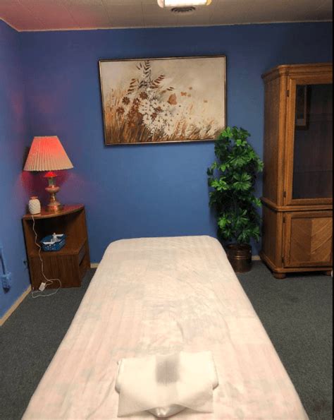 All About Massage Contacts Location And Reviews Zarimassage