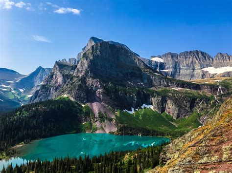 8 Montana Hiking Trails With The Best Mountain Views