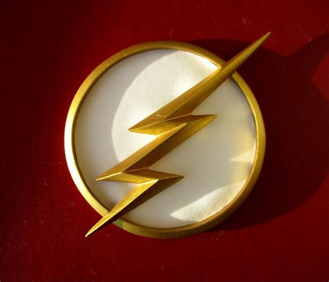 Flashs Lightning Bolt Emblem Flash Wallpaper Flash Logo Flash