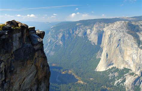 Yosemite National Park Rangers Recover Bodies Of Two People Who Fall To