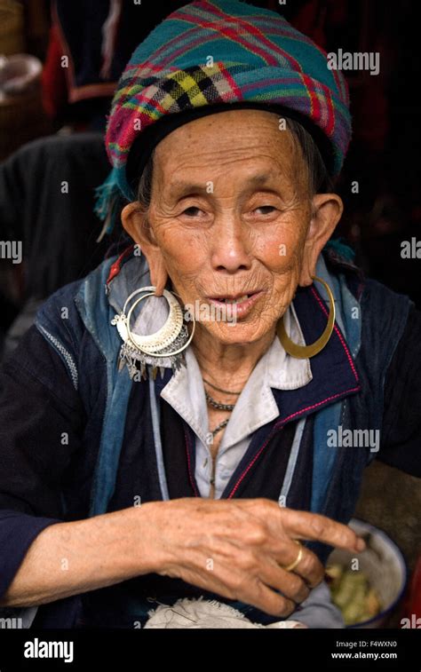 Black Hmong Sapa Northern Vietnam Banque De Photographies Et Dimages Haute R Solution Alamy