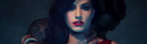 Sarah Riani Les Chiffres De Ventes De Son Premier Album “dark En Ciel”