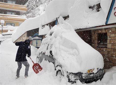 Shocking Several Killed In Avalanches As Heavy Snowfall And Cold Snap
