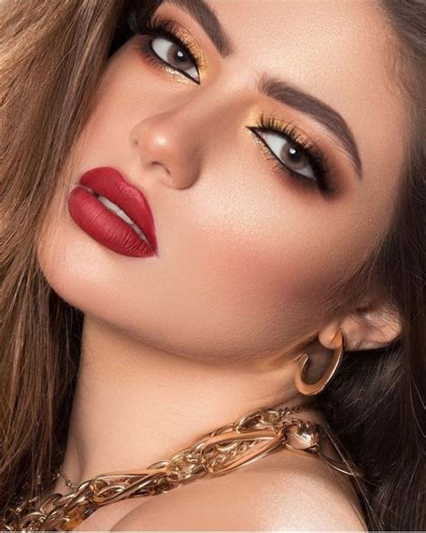 Marko Solovey Professional Retoucher Beauty Eyes Beautiful Lips