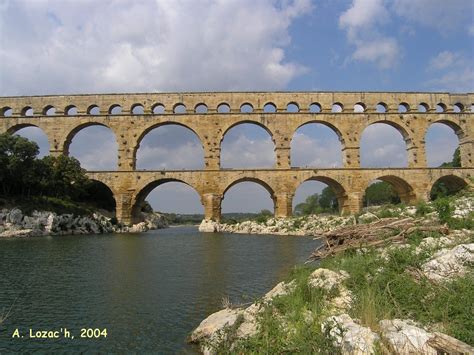 Le Pont Du Gard Clio Photo