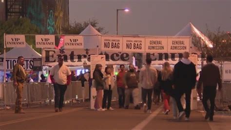 Crowds Still Flocking To Downtown Phoenix After Super Bowl