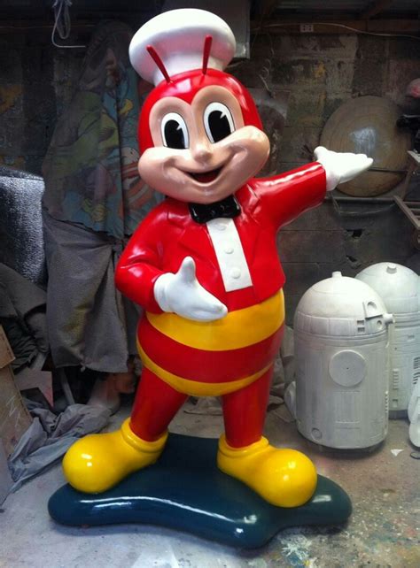 Jollibee Life Size Statue Hobbies And Toys Toys And Games On Carousell