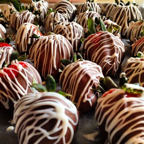 Chocolate Covered Strawberries For The Dessert Table Dessert Table