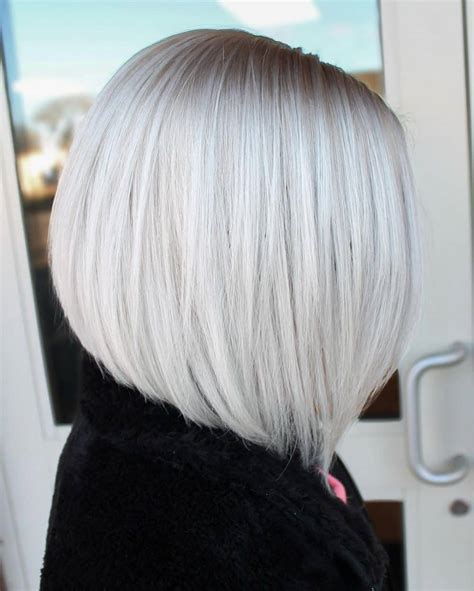 17 Examples That Prove White Blonde Hair Is In For 2021