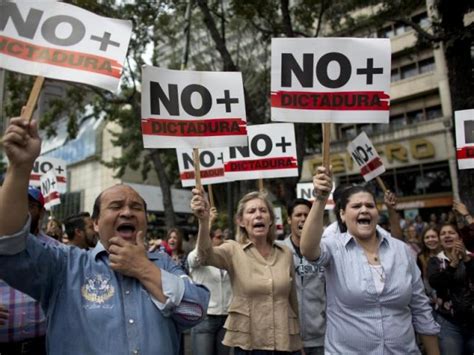 das volk ist aufgewacht venezolaner demonstrieren gegen machthaber maduro