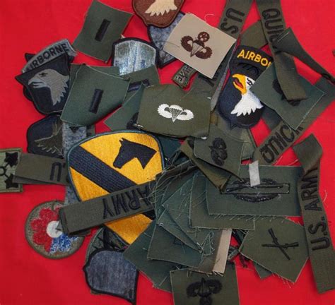 Quantity Of Us Army Vietnam War To 1980s Unit Patches And Q