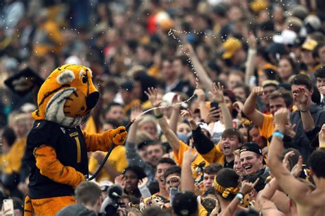 Missouri Georgia Football Tigers Unveil New Helmets For Saturday