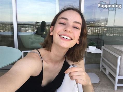 Brigette Lundy Paine Sexy Topless 29 Pics EverydayCum The