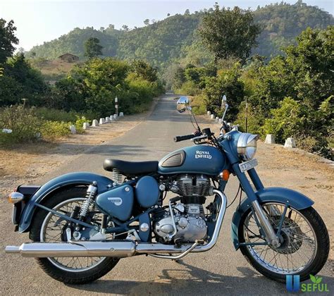 It's that sound that booms out as if emanating from the bowels of the earth. Review xe Royal Enfield Classic 500: Động cơ, Độ bốc, Giá ...