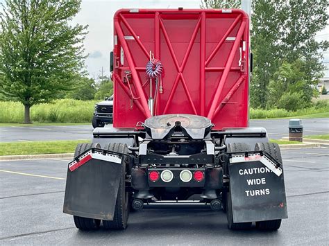 Used 2011 Kenworth T800 Sleeper Cab Cat C13 10 Speed 44k Rears