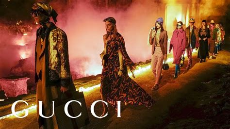 Gucci Cruise 2019 Fashion Show Full Video Youtube