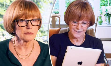 Anne Robinson 72 Admits Sex ‘keeps Her Young As She Joins Tinder Celebrity News Showbiz