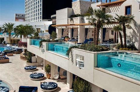 Top 20 Hotels With Jacuzzi In Las Vegas The Redheaded Traveler