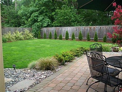 You see, our new home backs against the woods with a beautiful little creek. Simple landscaping ideas for extra large backyards | Big ...
