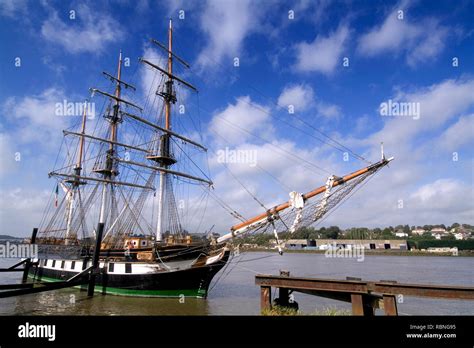 Dunbrody Famine Ship New Ross County Wexford Ireland Stock Photo Alamy