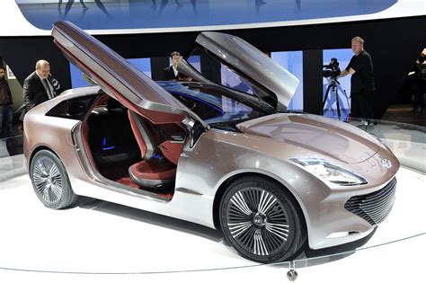 Geneva Motor Show Hyundai Unveils Futuristic I Oniq Concept