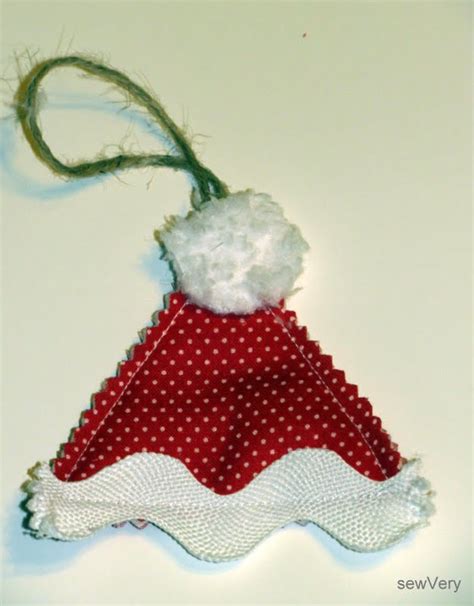 Sewvery A Sewvery Simple Santa Hat Ornament Tutorial