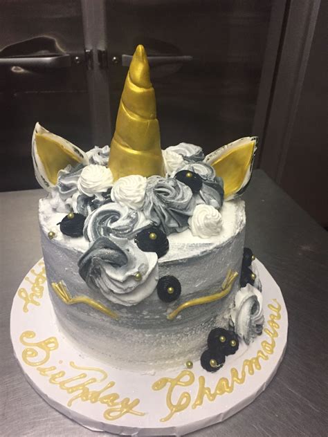 And the shimmer on the top part of the cake!! Unicorn | Desserts, Food, Cake
