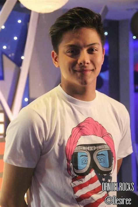 #daniel padilla #mine #ikaw talaga kung ano ano pinag gagawa mo #nawala lang ako sandali sa #tagalog #gifs #kathniel #kathryn bernardo #daniel padilla #love #klase ng lalaki #types of guys. Pin by Jamaica Niña on DJP ️ | Daniel padilla, Daniel ...