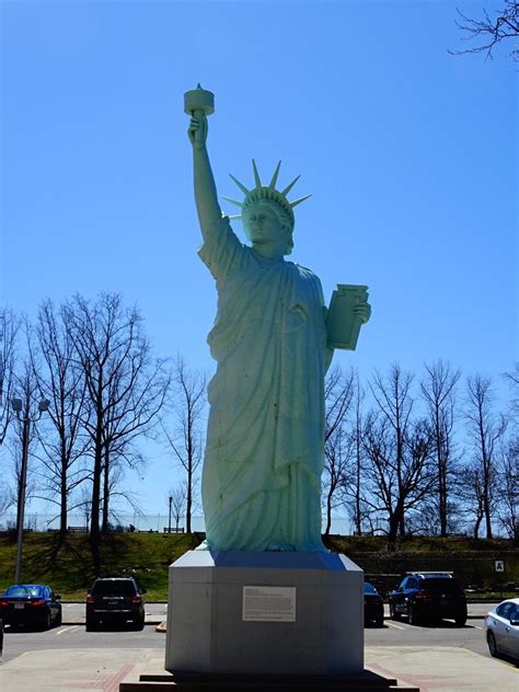 Where To Find The Replicas Of The Statue Of Liberty In New York City