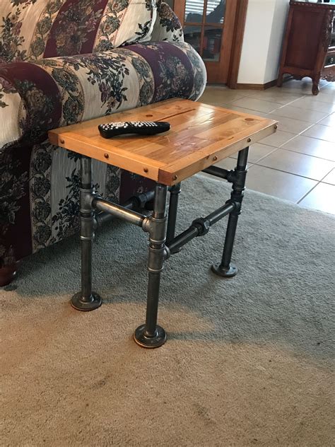 39 Diy End Table Ideas Built With Industrial Pipe Simplified Building