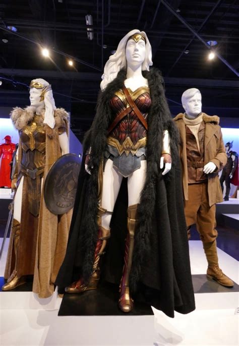 Hollywood Movie Costumes And Props Original Wonder Woman