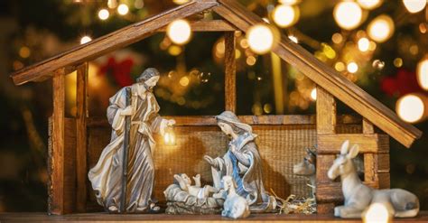 Read The Full Christmas Bible Story Nativity Of Jesus In Scripture